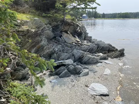 1552 Turtle Head Rd, Islesboro, ME 04848