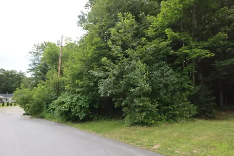 55 Sargent Ave, Lewiston, ME 04240
