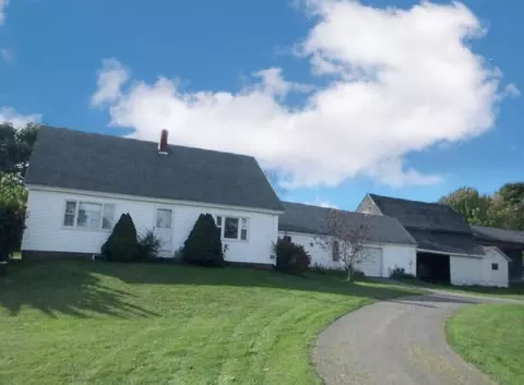 3876 Middle Rd, Sidney, ME 04330