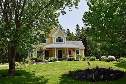 18 Anns Point Rd, Tremont, ME 04653