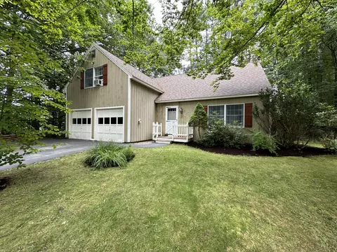 26 Chestnut Rd, Ogunquit, ME 03907 photo 1