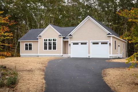 15 Lessard Cir, Arundel, ME 04046