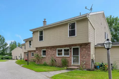 60 Millbrook Ln #12, Auburn, ME 04210