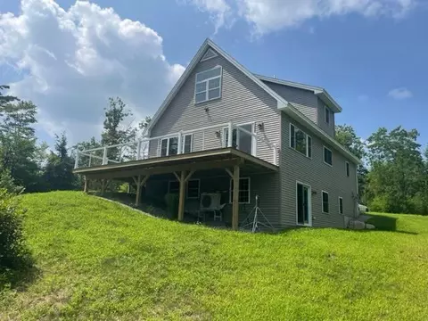 14 Gregory Pines Dr, Sebago, ME 04029