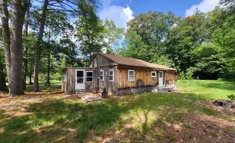 157 Indian Lake Dr, Lebanon, ME 04027