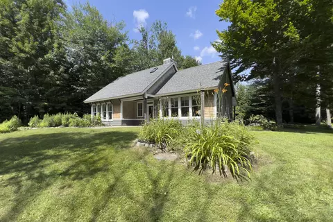 26 Jordan Dr, Gorham, ME 04038 photo 1