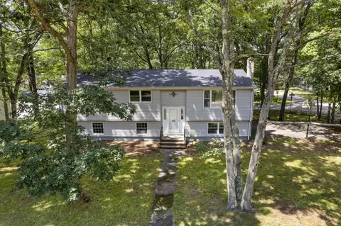 15 Devotion Ave, Sanford, ME 04073