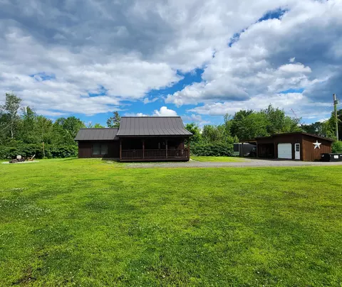 9 Highland Ave, Anson, ME 04911