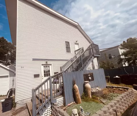 54 Rosedale St #2, Lewiston, ME 04240