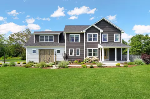 2 Brookview Ln, North Yarmouth, ME 04097