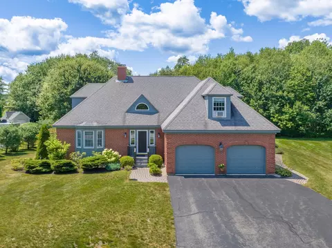 5 Courtlynn Cir, Saco, ME 04072