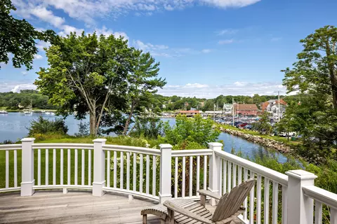 17 Water St, Damariscotta, ME 04543