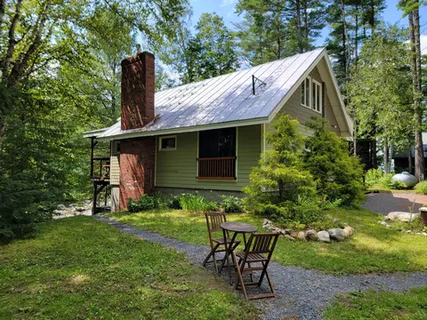 1005 Jordan Sq, Carrabassett Valley, ME 04947