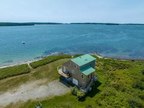 11 Kelley Strand Rd, Jonesport, ME 04649