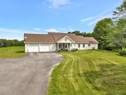 35 Bobs Way, Sidney, ME 04330
