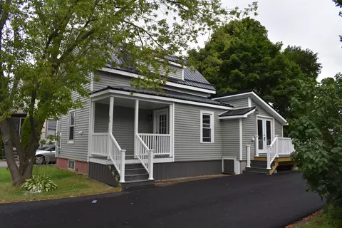 25 Dexter St, Bangor, ME 04401
