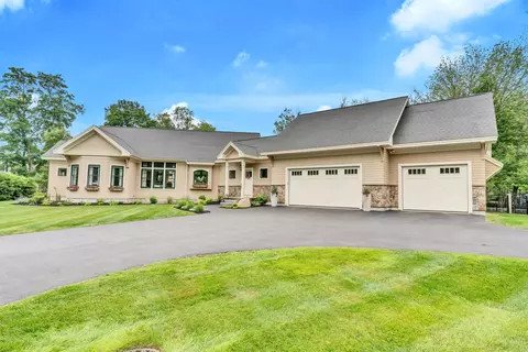 173 Ferry Rd, Saco, ME 04072