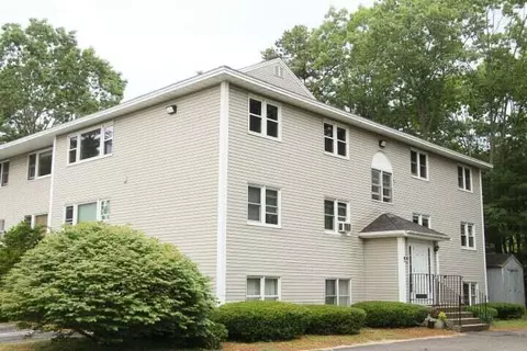 2 Ryefield Dr #18, Old Orchard Beach, ME 04064