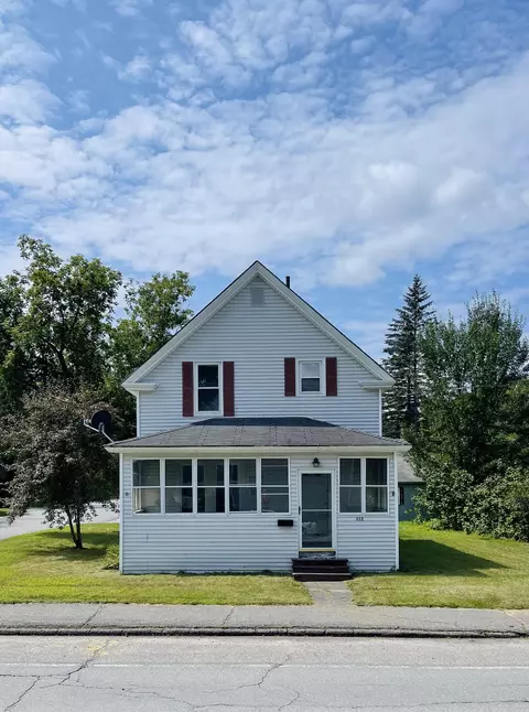 112 Bates St, Millinocket, ME 04462 photo 1