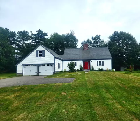 7 Independence Dr, Hampden, ME 04444
