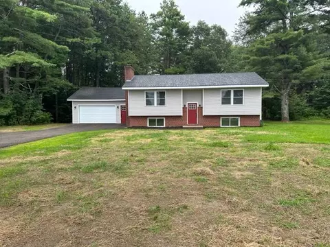81 Sokokis Trl, Buxton, ME 04093