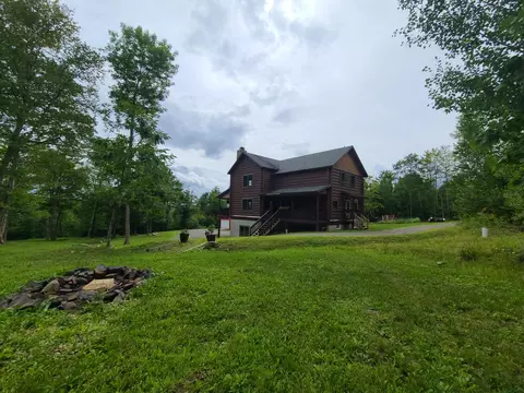 23 Hillcrest Ln, Dyer Brook, ME 04747