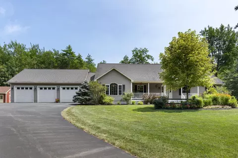 50 Fairway Dr, Arundel, ME 04046