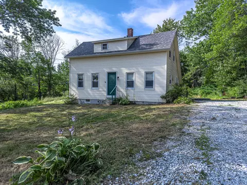 54 Montgomery Ave, Warren, ME 04864