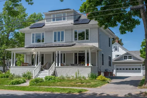45 Linden St, Bangor, ME 04401