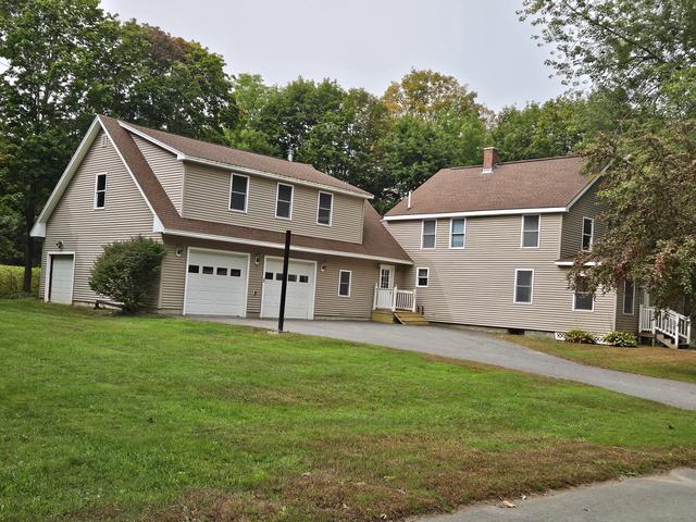 42 Shaw St, Newport, ME 04953