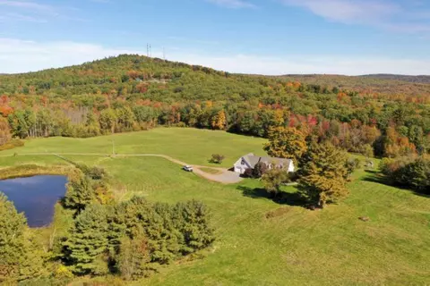 288 Eaton Mountain Rd, Skowhegan, ME 04976