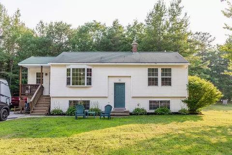 9 Poplar Cir, Lisbon, ME 04250