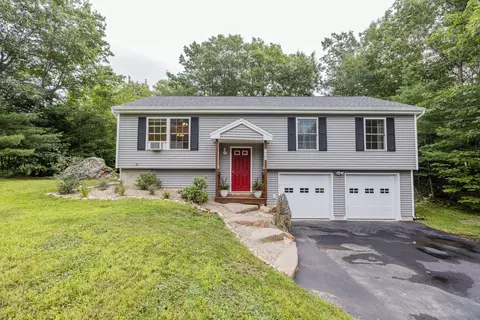 108 Meadowbrook Dr, Waterboro, ME 04030