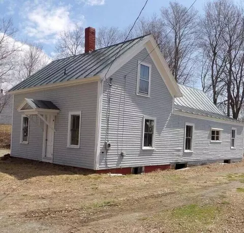 18 Baker St, Bingham, ME 04920