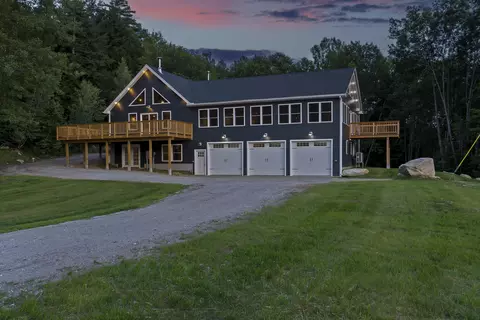 943 Greenwood Rd, Norway, ME 04268