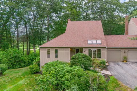 47 Wildwood Dr #47, Cape Elizabeth, ME 04107