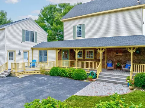 62 King St, Scarborough, ME 04074