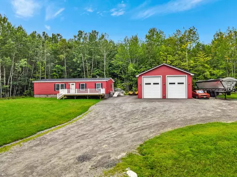 40 Madeline Dr, Oakland, ME 04963