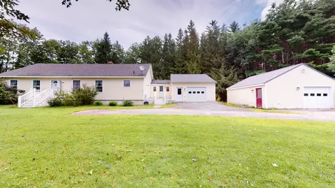 192 Academy Rd, Monmouth, ME 04259