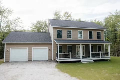 2 Center Minot Rd, Minot, ME 04258