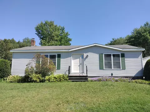 51 Free St, Lisbon, ME 04252