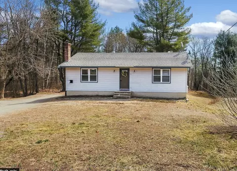 29 Eight Rod Rd, Augusta, ME 04330