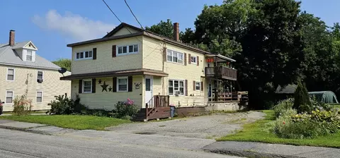 50 Pettingill St, Lewiston, ME 04240