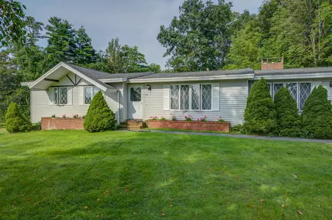 765 River Rd, Buxton, ME 04093