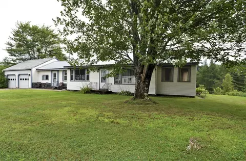176 Main St, Skowhegan, ME 04976