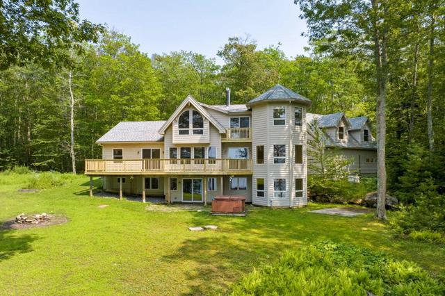 72 Deer Run Rd, Boothbay, ME 04537