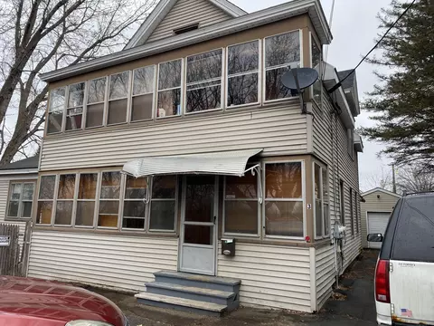3 Bellevue St, Winslow, ME 04901