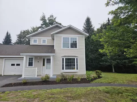 18 Chickadee Cir #18, Brunswick, ME 04011