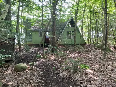 62 Hannons Shore Rd, Palermo, ME 04354