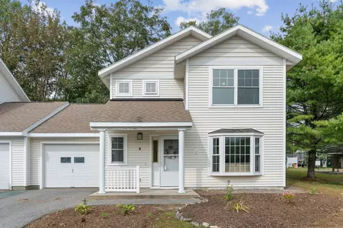 2 Starflower Ln #2, Brunswick, ME 04011